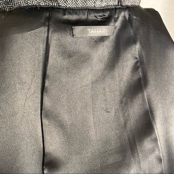 Tahari Women's Gray Black Tweed Ruffle Neck Blazer Jacket DETAILS size 8 /10 - Picture 7 of 15